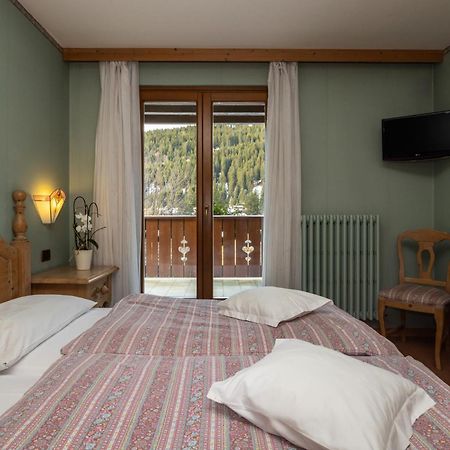 Hotel Garni Norma Мадонна-ді-Кампільйо Екстер'єр фото